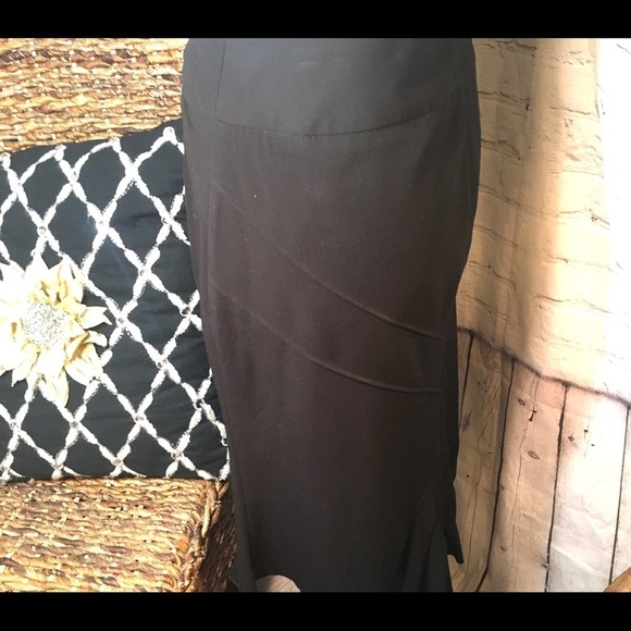 Latina Life ruffle back skirt - Picture 5 of 9